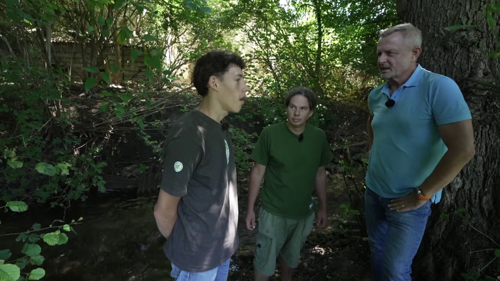 V siedmom nebi - Lukáš s otcom a Vilo Rozboril